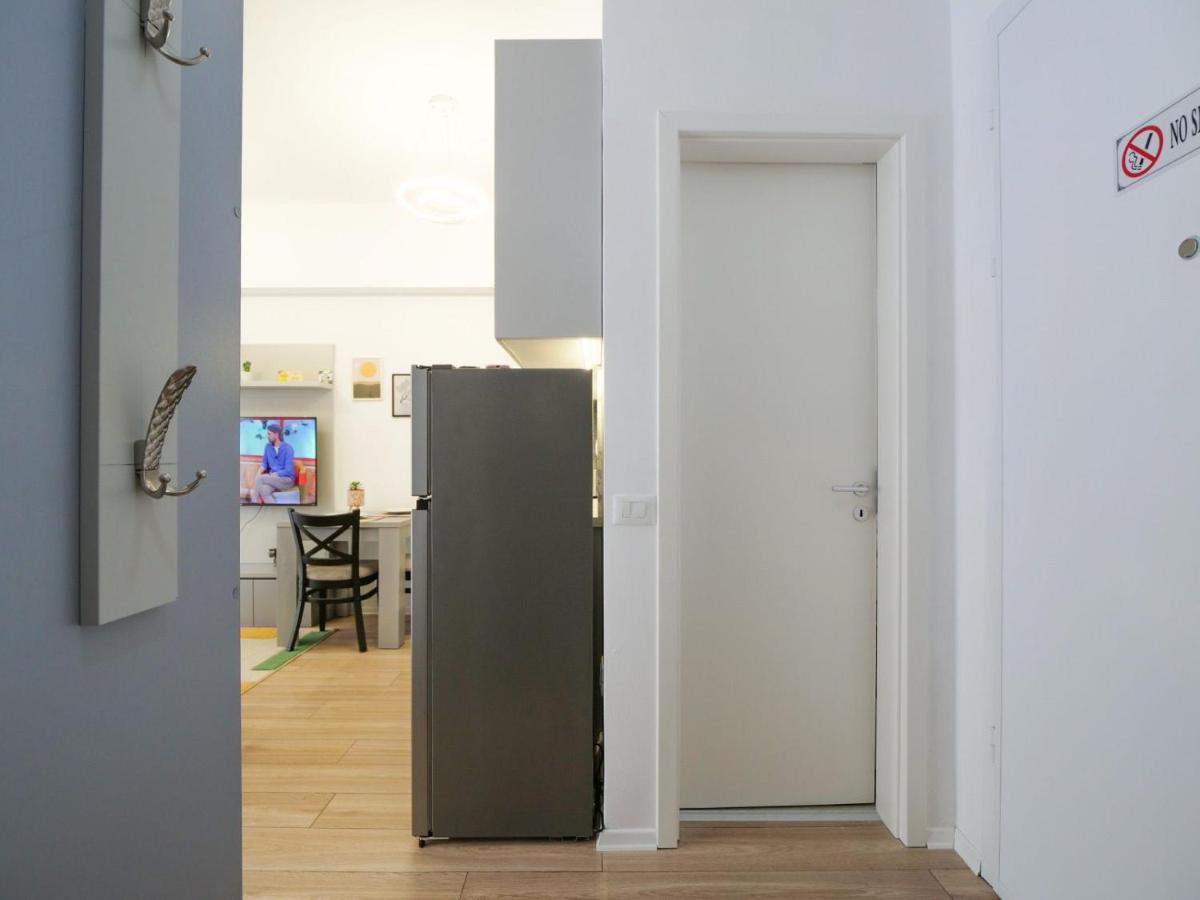 Comfy Studio At 'Mangalem21 Complex' Parking-Wifi-Ac-View Tirana Kültér fotó